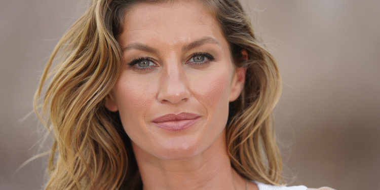 As 10 Modelos Mais Lindas do Mundo Segundo a Ciência em 2025 -Gisele Büdchen- Agências de Modelos e Top Models