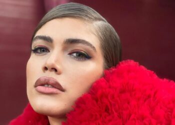 Valentina Sampaio_Pride 05 - Models Brasil Agências de Modelos e Top Models